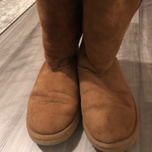 Girl chestnut tall uggs